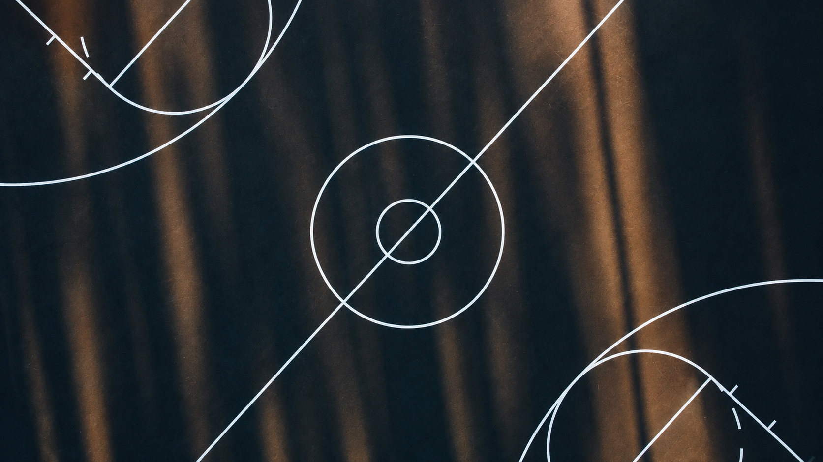 Basketball coaching court desktop